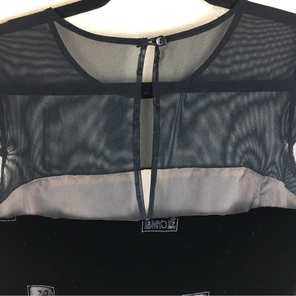 Suzanne Black Velvet Mesh Neck-Line Square Applique Detail Mini Dress Sz 8 - Picture 11 of 14